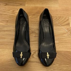 Tory Burch Trudy Block Heel, black and gold, size 7.5
